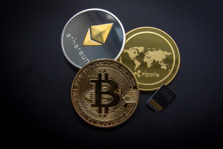 Does the Crypto Market Close?