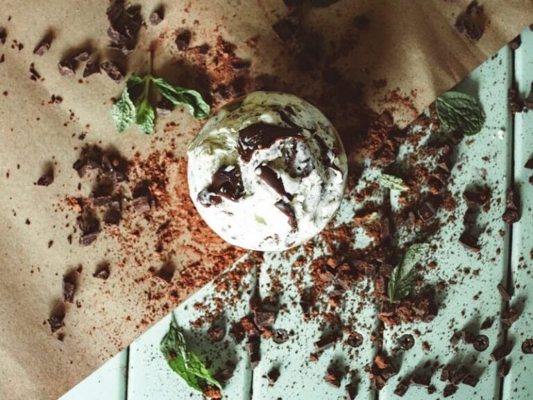 Does the Vanilla Bean Frappuccino Have Coffee In It?