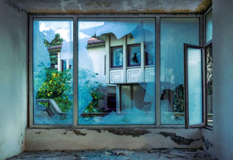 How To Clean Moldy Window Sills