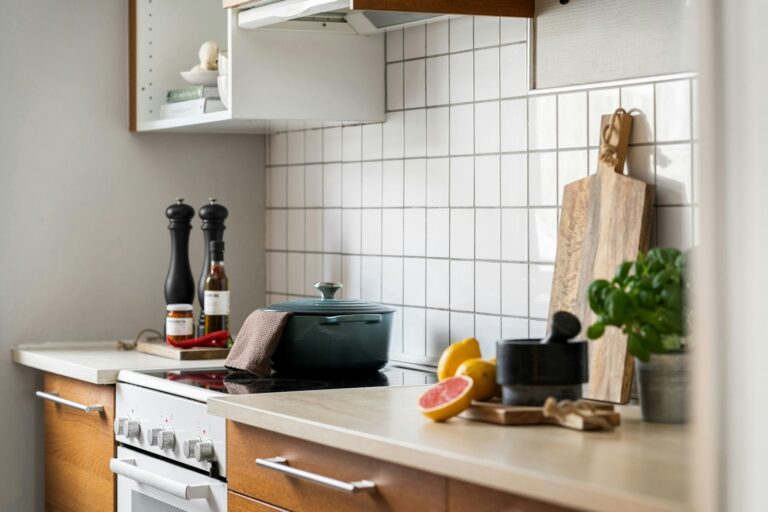 How To Get Rid Of Ants On Kitchen Counter