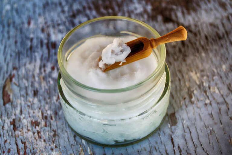 Does Coconut Oil Make Your Eyelashes Grow