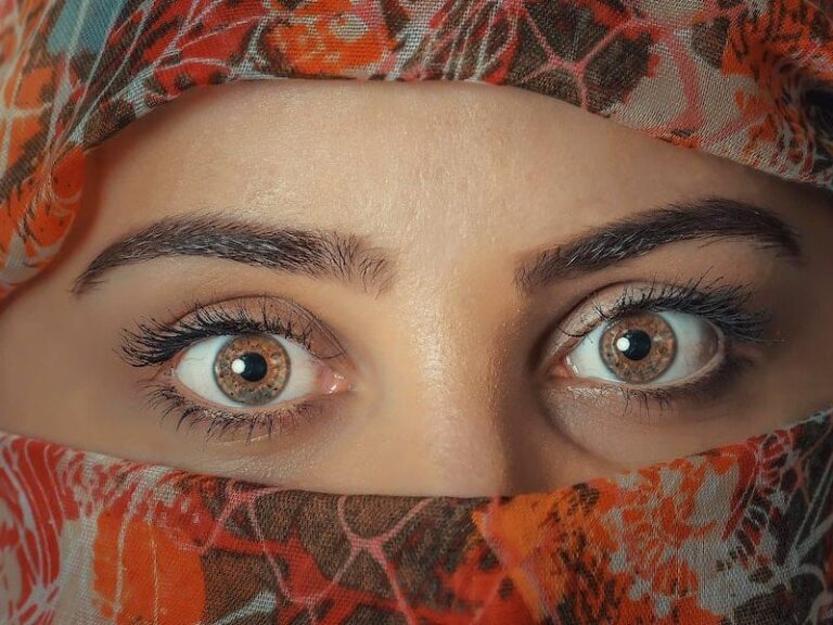 Does Latisse Work On Eyebrows