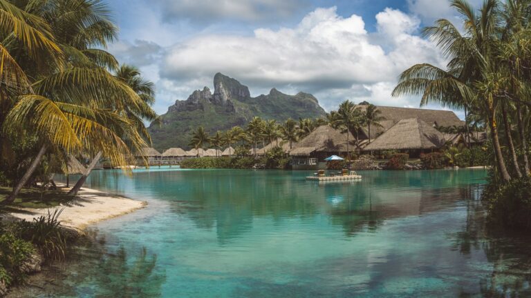 Best Resorts In French Polynesia