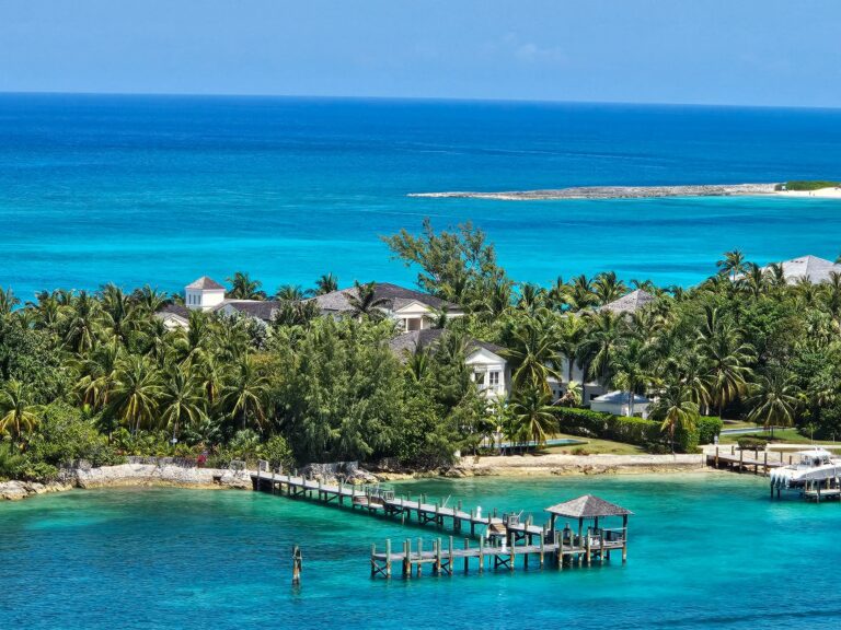 Best Honeymoon Resorts In The Bahamas