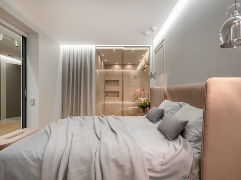 Understanding The Art Of Luxury Bedroom DÃ©cor
